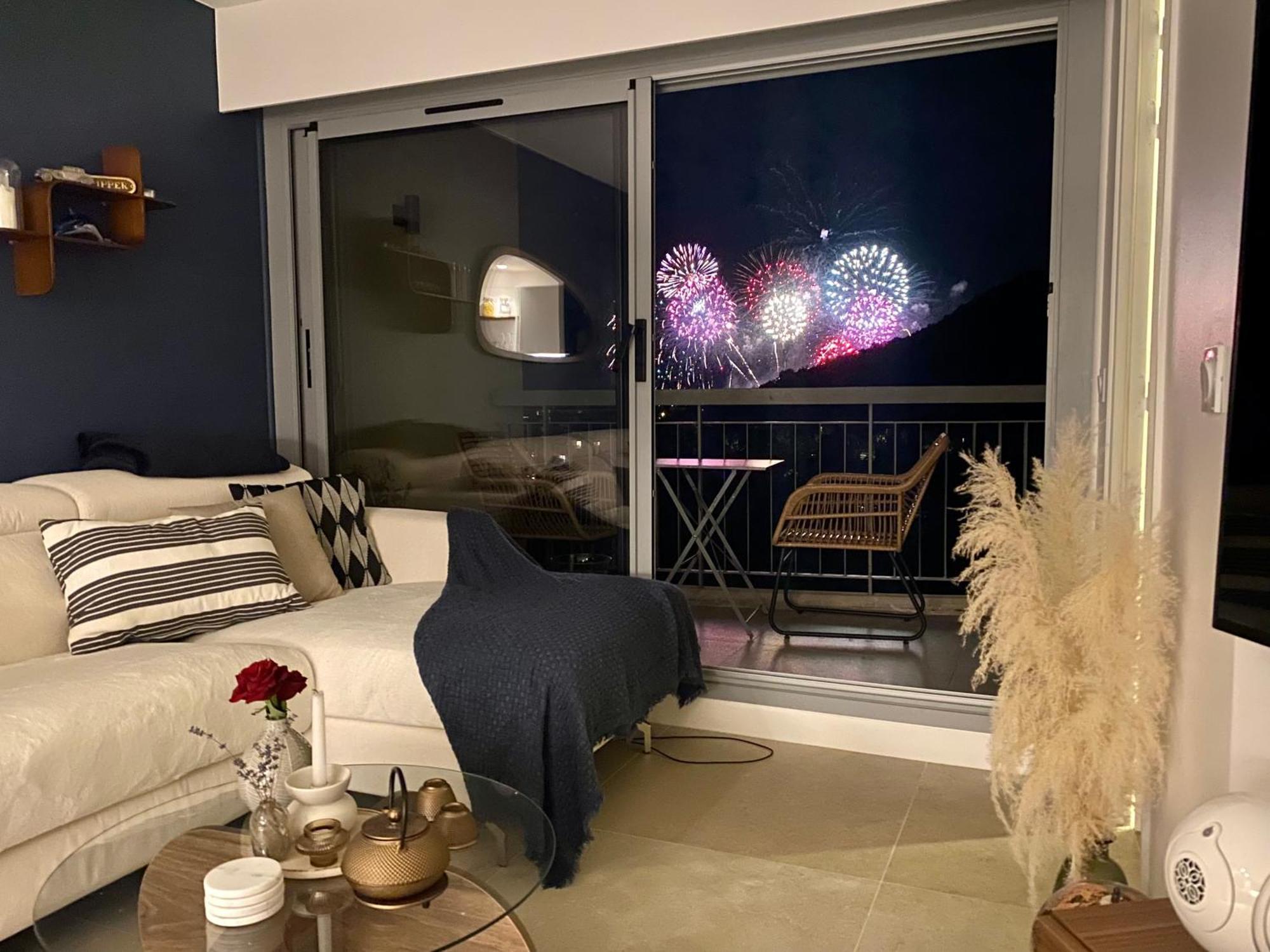 Appartement Luxe Vue Mer Et Collines Avec Piscine Mandelieu Exteriör bild