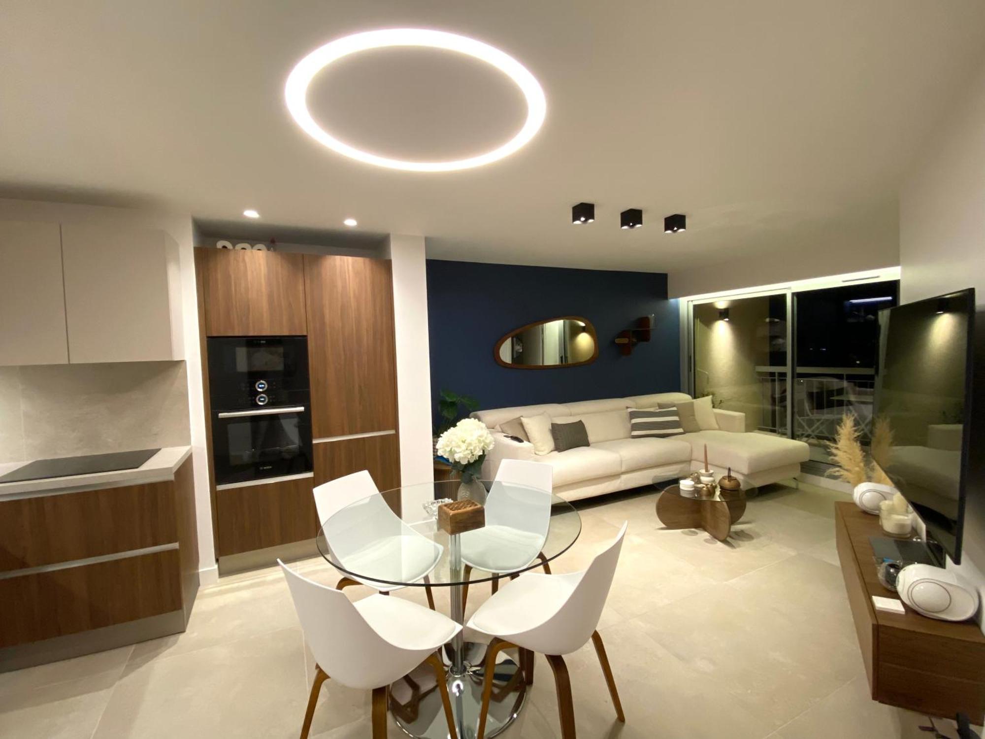 Appartement Luxe Vue Mer Et Collines Avec Piscine Mandelieu Exteriör bild