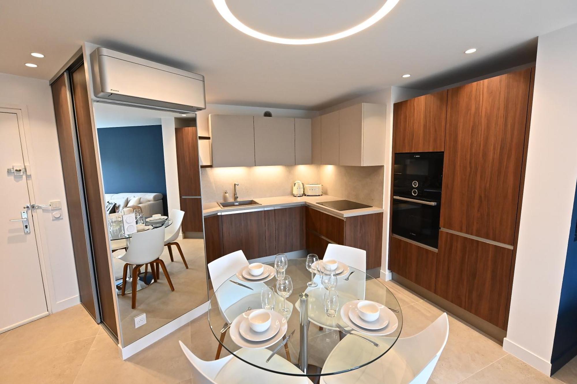 Appartement Luxe Vue Mer Et Collines Avec Piscine Mandelieu Exteriör bild